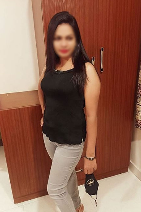 Nitika independent Escort